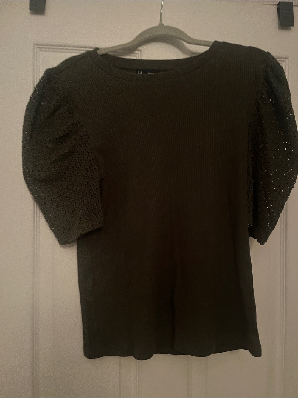 GAP Olive Puff Sleeve Eyelet Knit Top